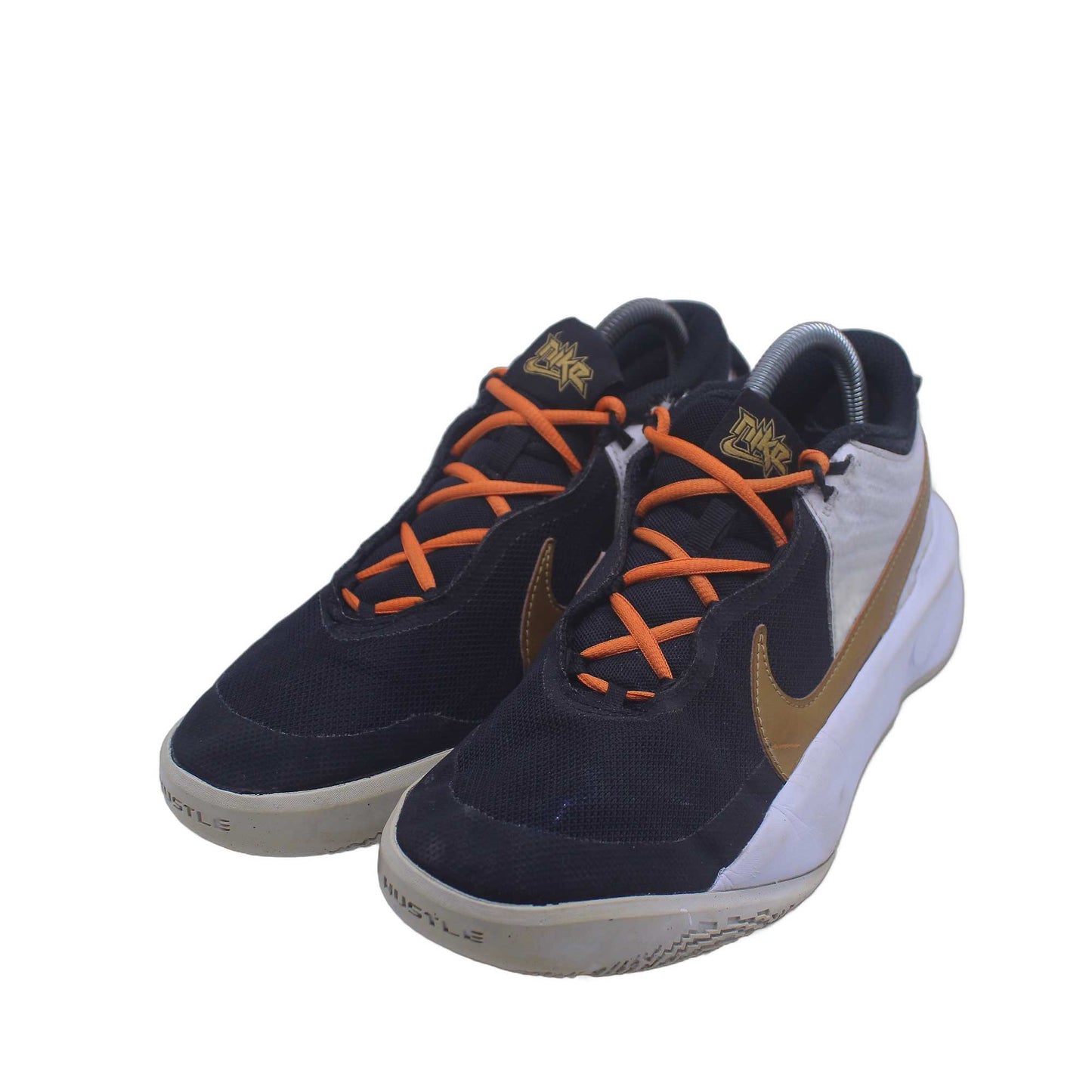 NIKE TEAM HUSTLE D 10 Youth Basketball Shoe