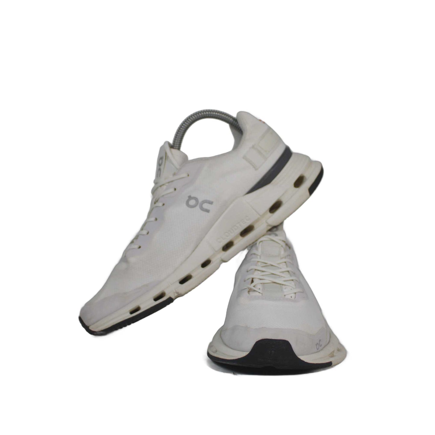 ON Women's Cloudnova Form Shoe