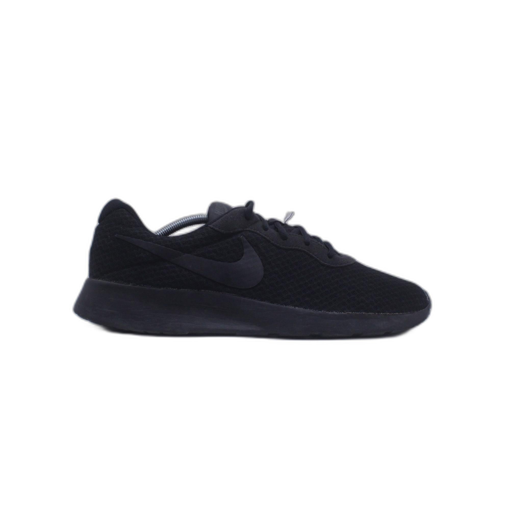 Nike Tanjun Running Sneaker â SWAG KICKS