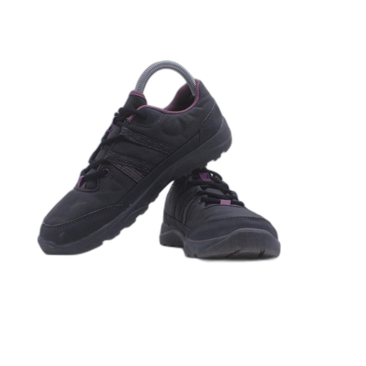 Quechua Black Hiking Shoe