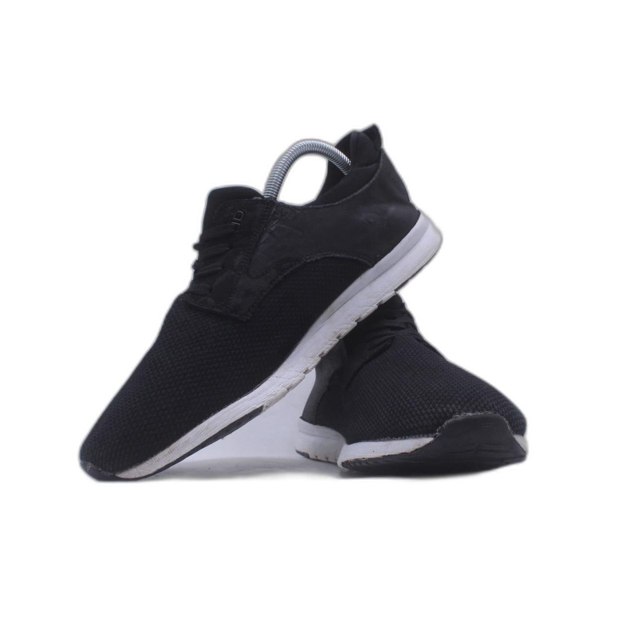 Cardiff Black Sneaker