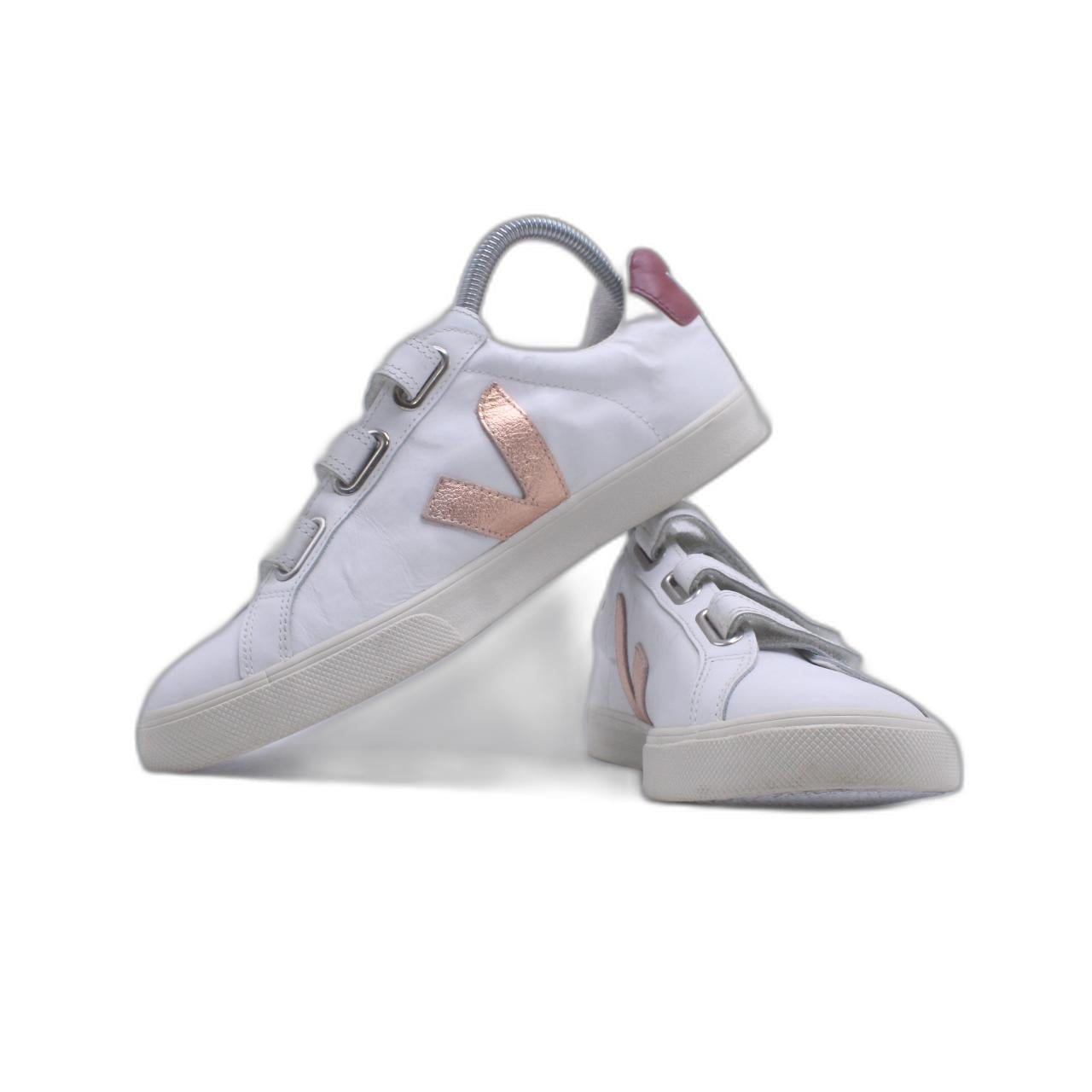 Veja White Casual Shoe