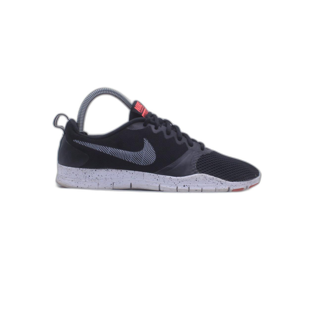 nike women's free tr focus