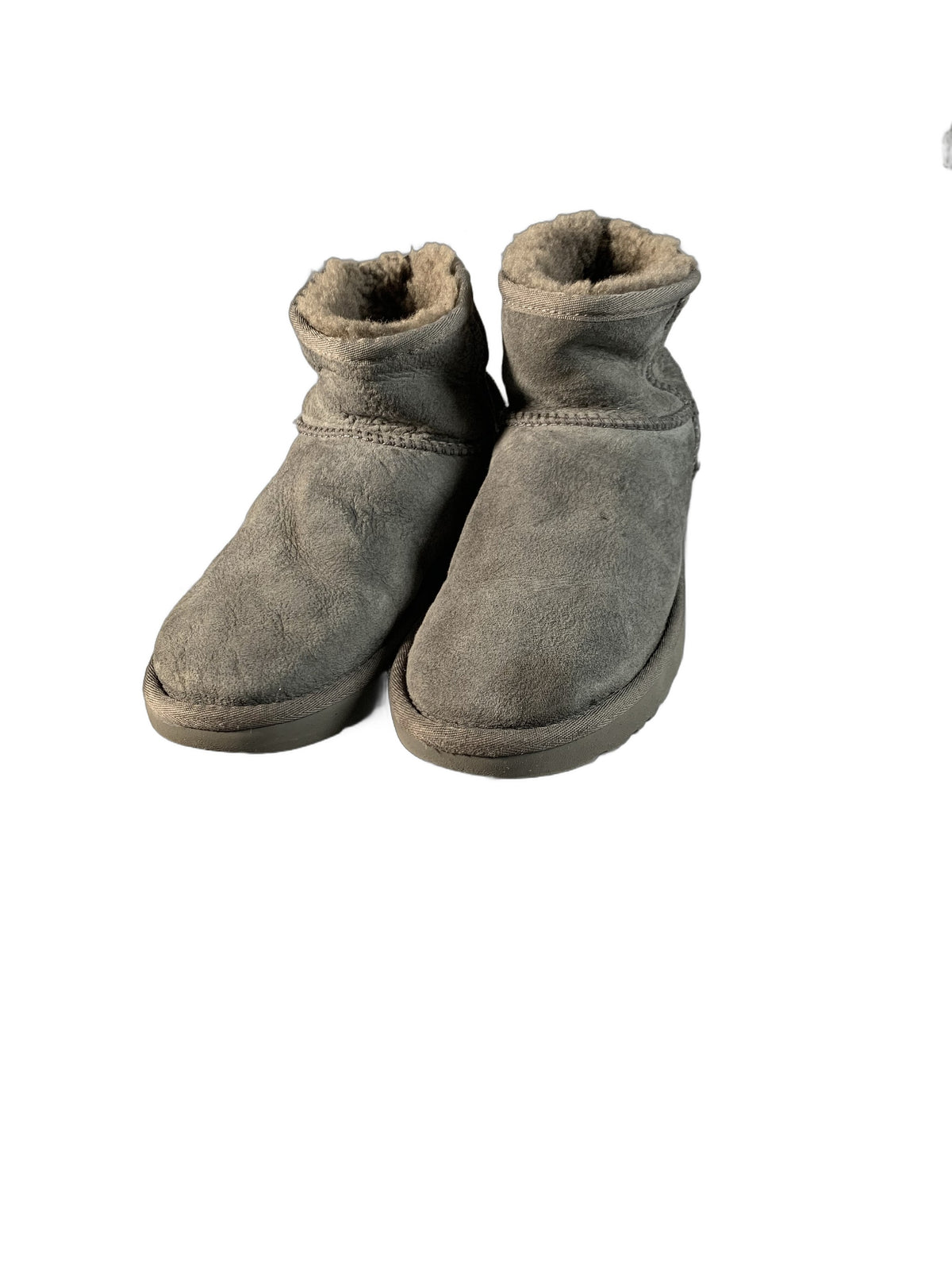 UGG Classic Ultra Mini or Classic Min boot