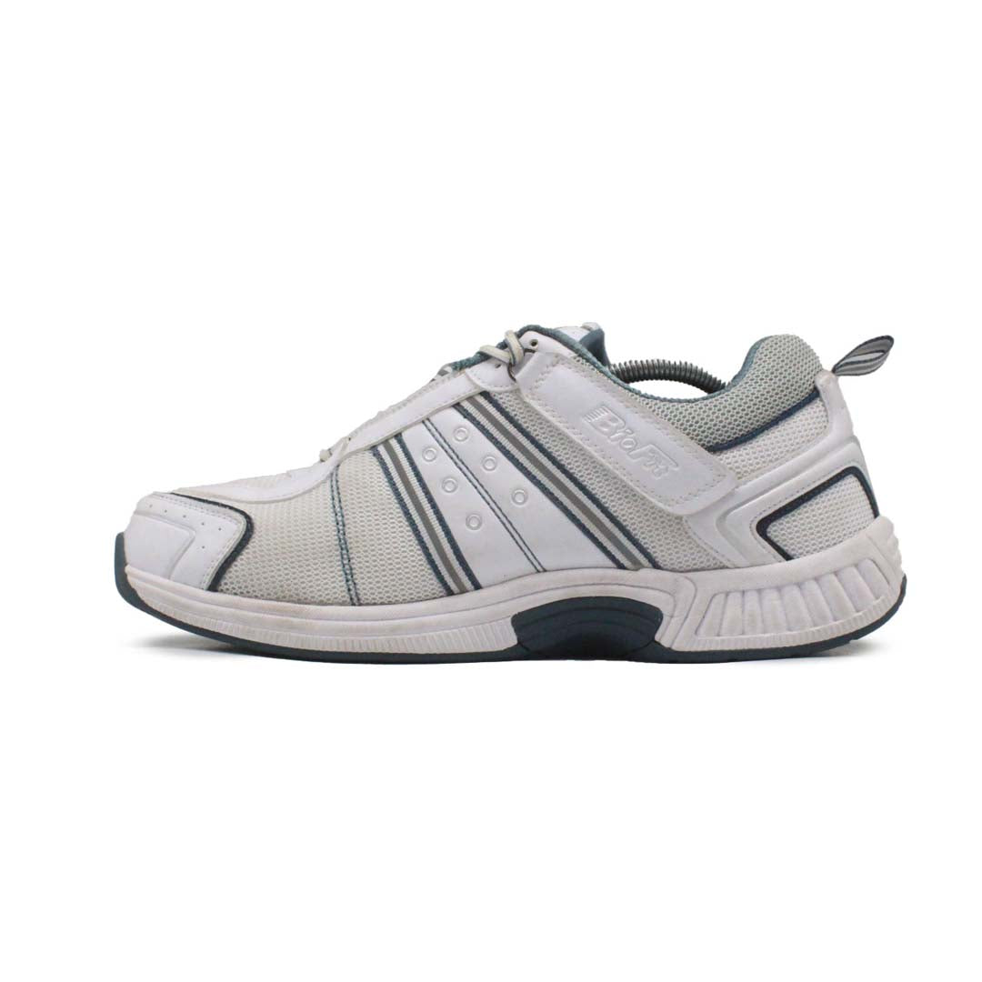 ORTHOFEET MONTEREY BAY TIE LESS