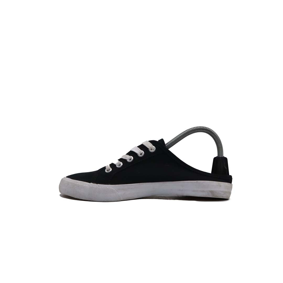 MOSSIMO SUPPLY CO. WOMEN SHOES