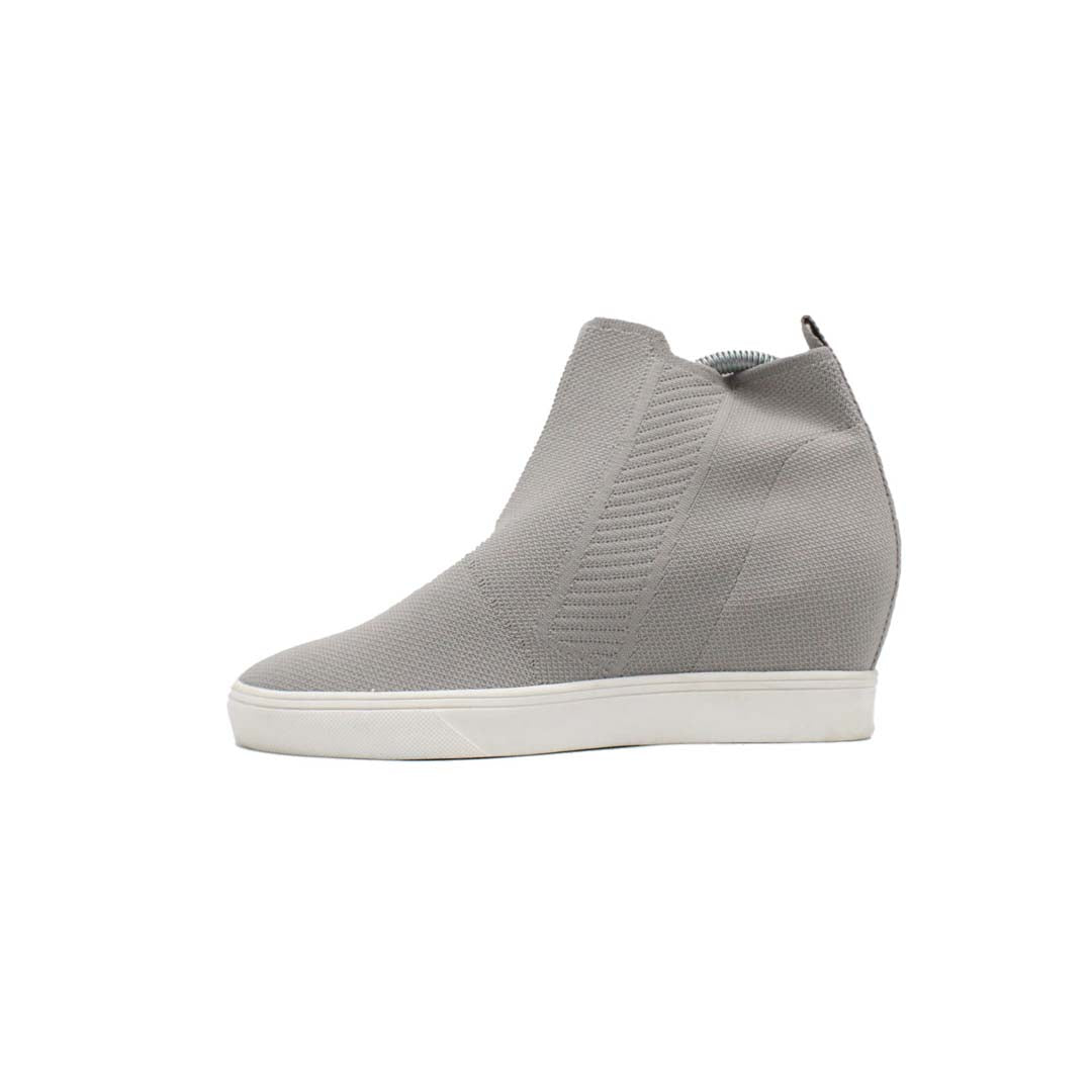 MIA WOMEN HI TOP SNEAKER