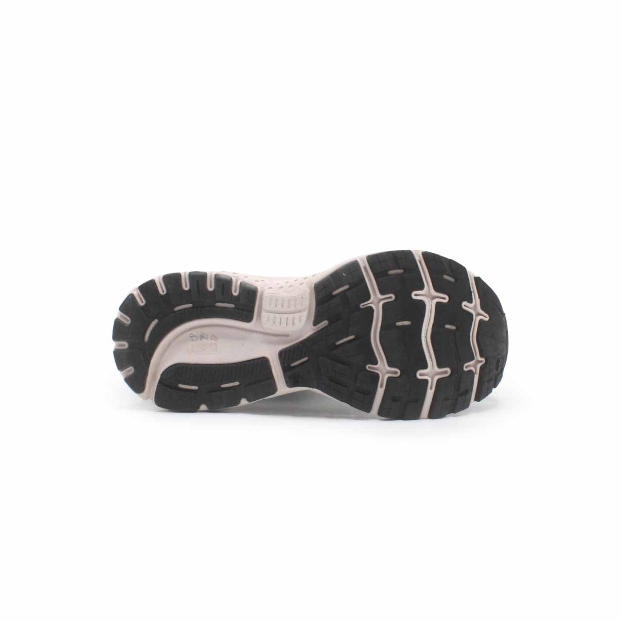 Brooks Ghost 13 Running Shoe