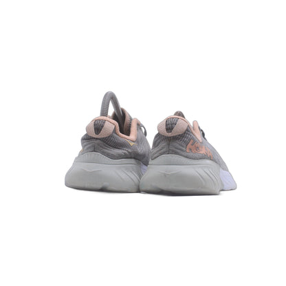 Hoka Pro Fly Mach 3 Sneaker