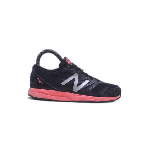 New Balance 590 v5 sneaker