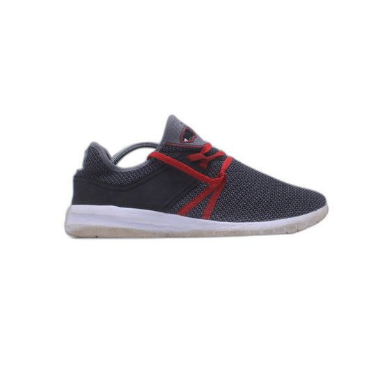 Rise Basketball Shoe