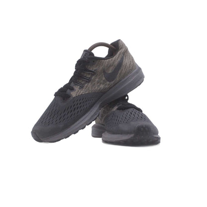 Nike Zoom Brown Sneaker