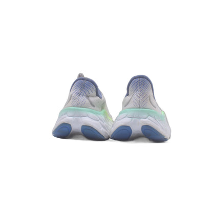 New Balance Fresh Foam Sneaker