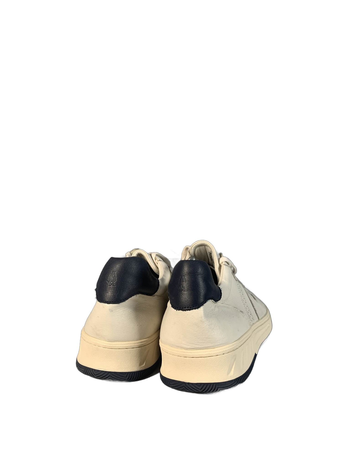 Hush Puppies White Casual Sneaker