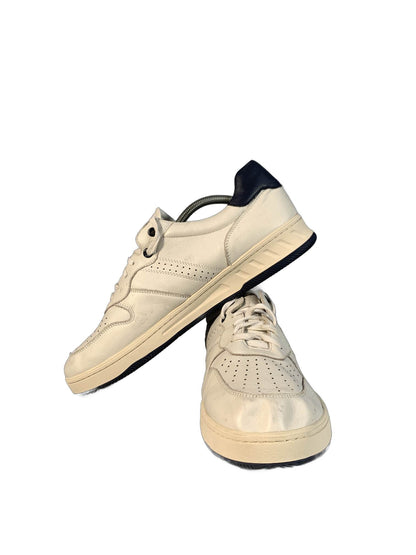Hush Puppies White Casual Sneaker