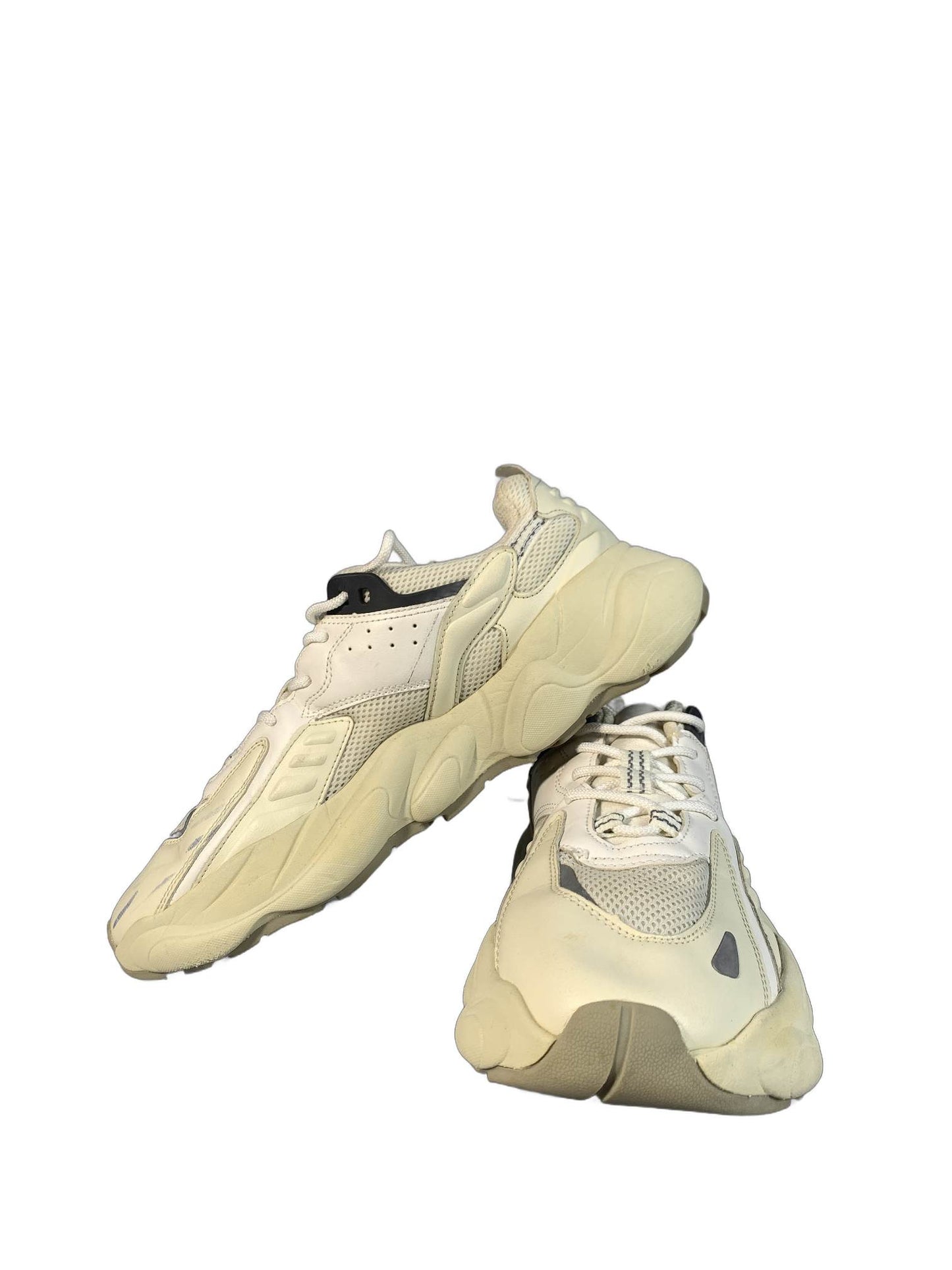 Zara Off White Sneaker