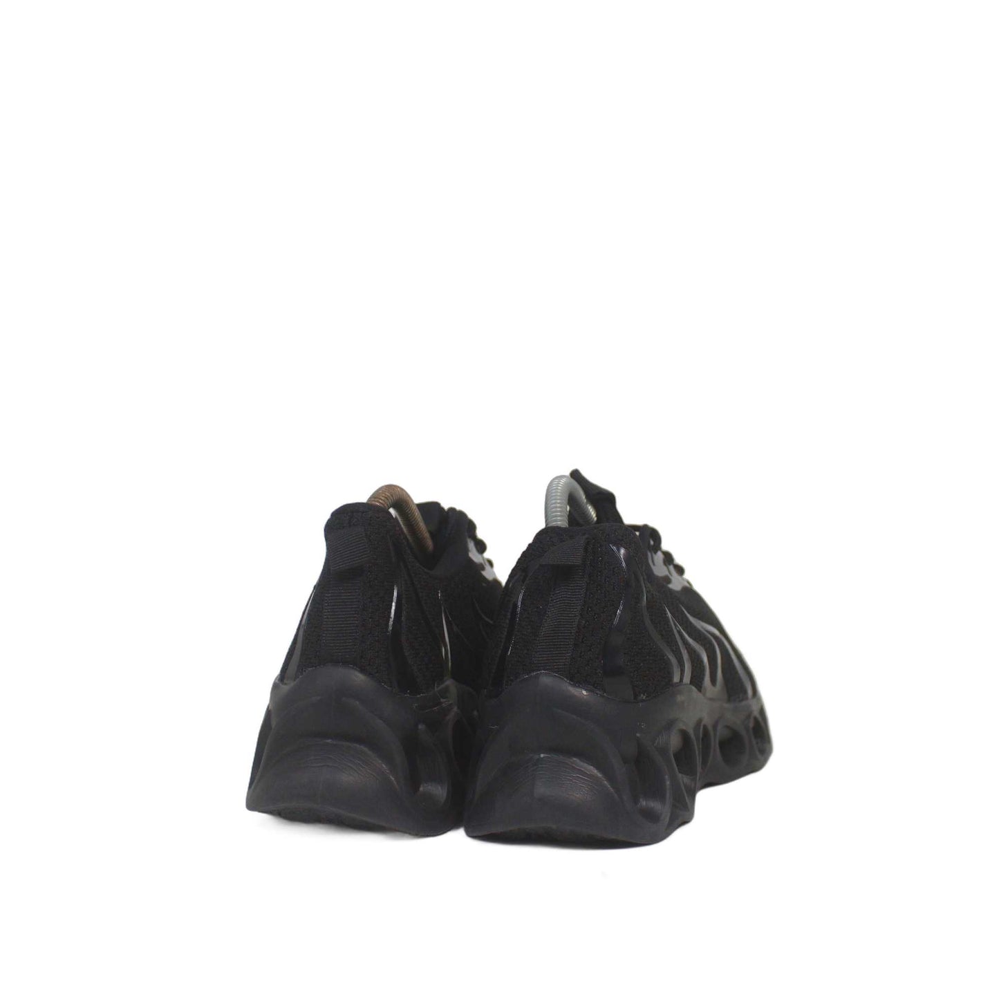 Men Classic Black Sneaker