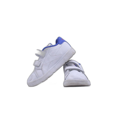 Reebok Hook Loop Closure Walking Sneaker