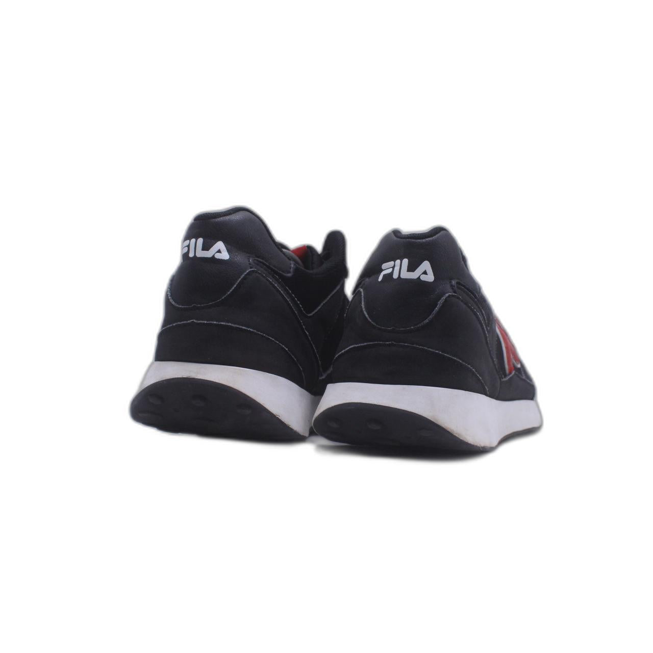 Fila Black Sneaker