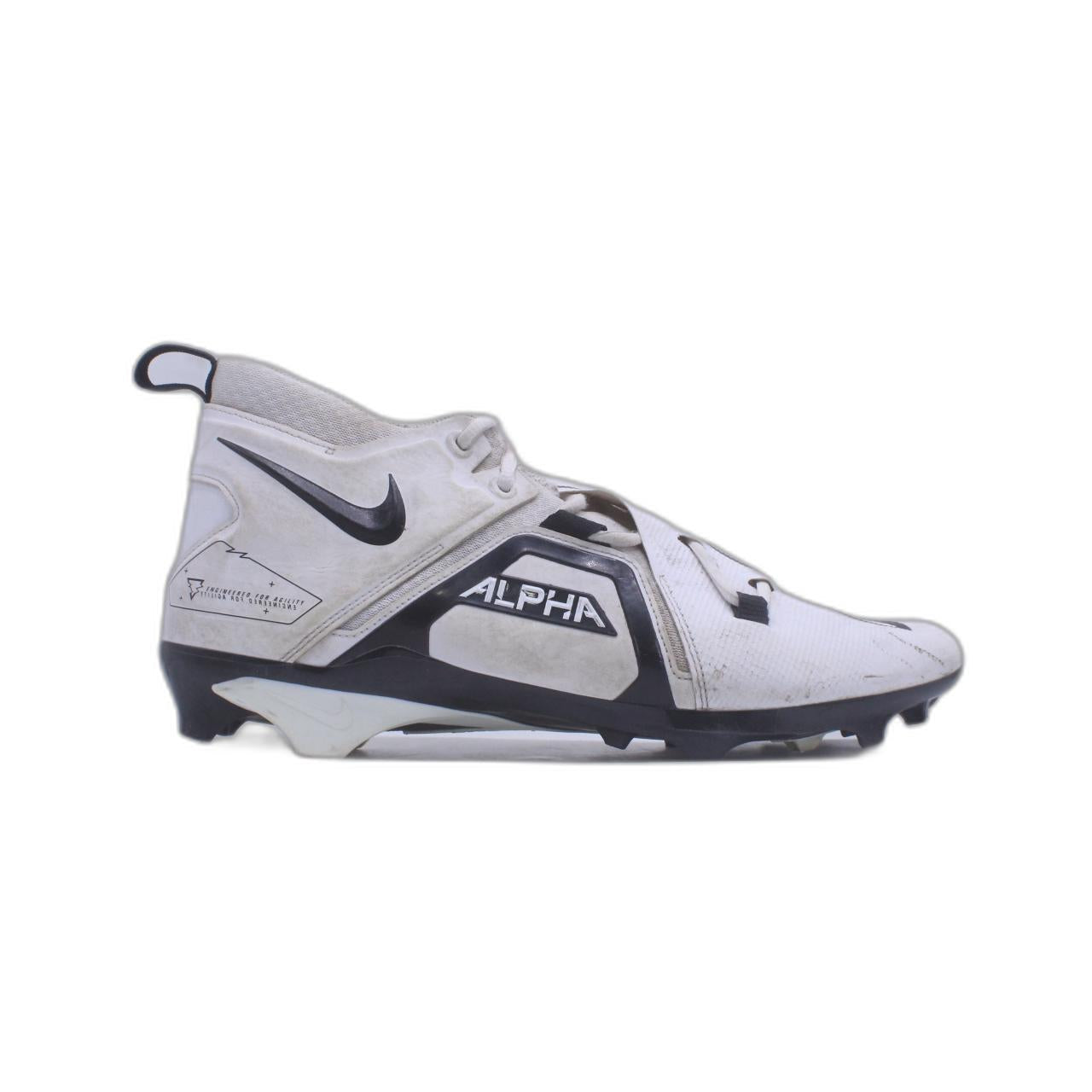 Nike Alpha Menace Elite 3 Football Cleat