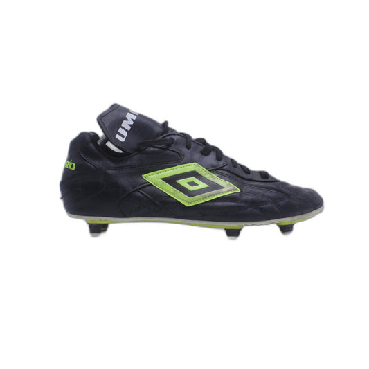 Umbro Speciali A League Vintage Black Football Cleat