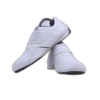 Fila  Model 1SD10530–164 White Running/ Walking Shoe