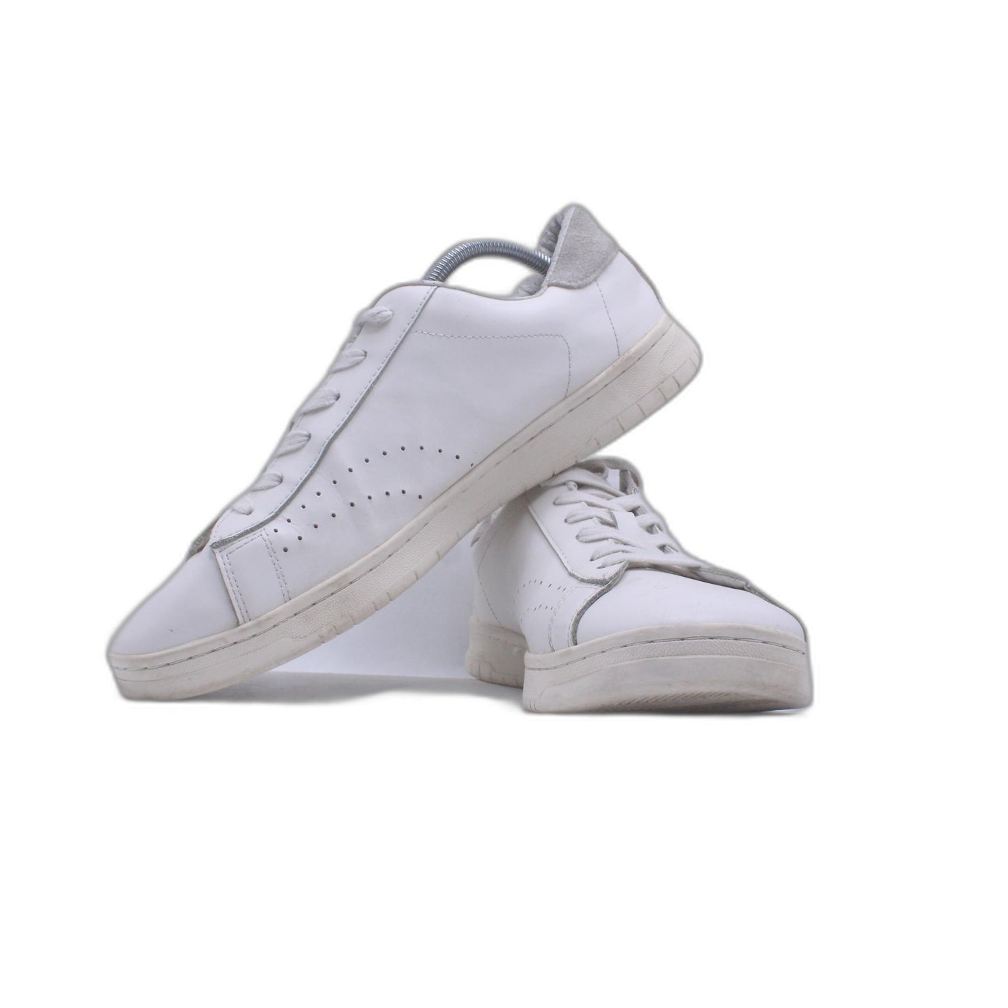 Reebok White Casual Shoe