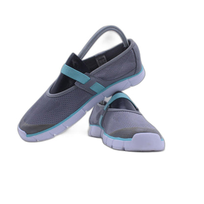 New Feel Light & Resist Sneaker