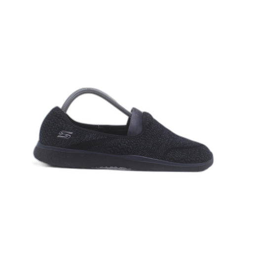 Skechers Wide Fit Air Cooled Memory Foam Shoe