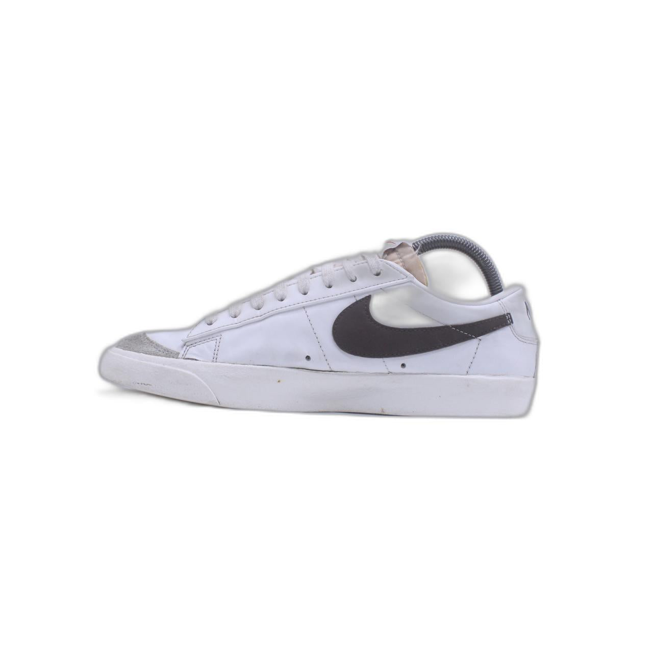 Nike Blazer Low '77 Shoe