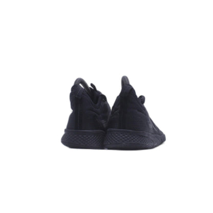 New Feel Black Sneaker