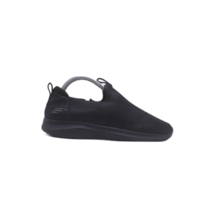 Skechers Black Air Cooled Memory Foam Shoe