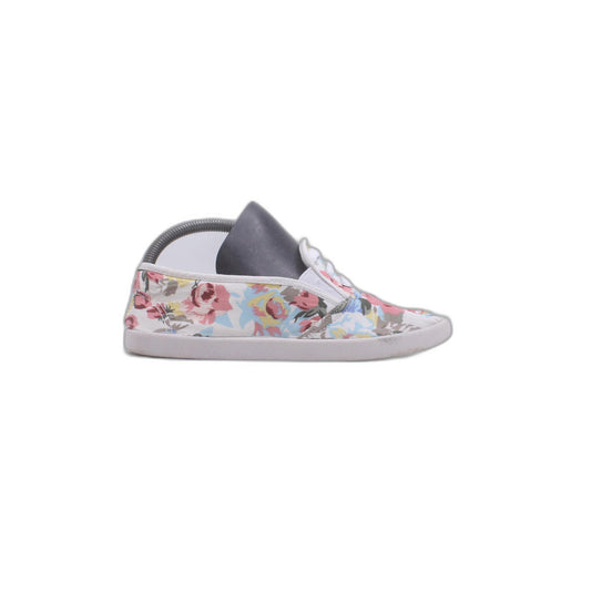 B&H Women's Camo Low Top Shoe