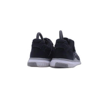 New Feel Black Sneaker