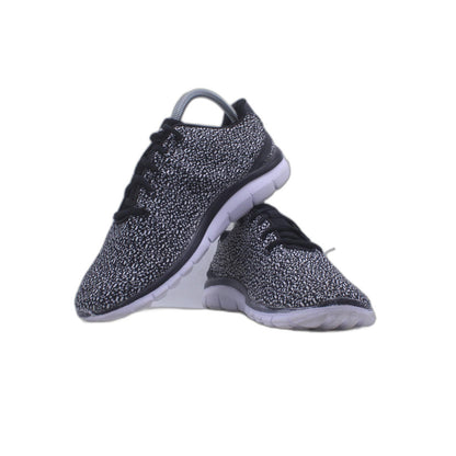 Champion Women's Gusto XT II Black White Print Lace-Up Athletic Shoe