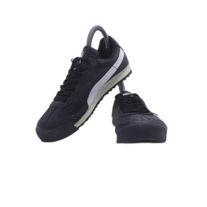 Puma Black Sneaker