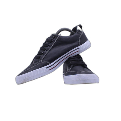 Memphis One Casual Shoe