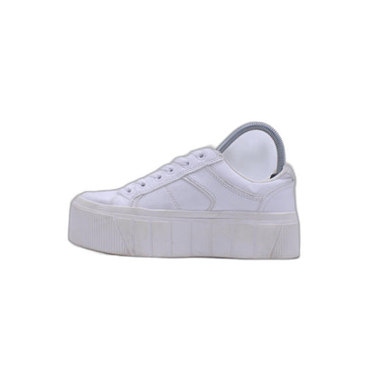 AlMaikunda Mc Qeun White Sneaker