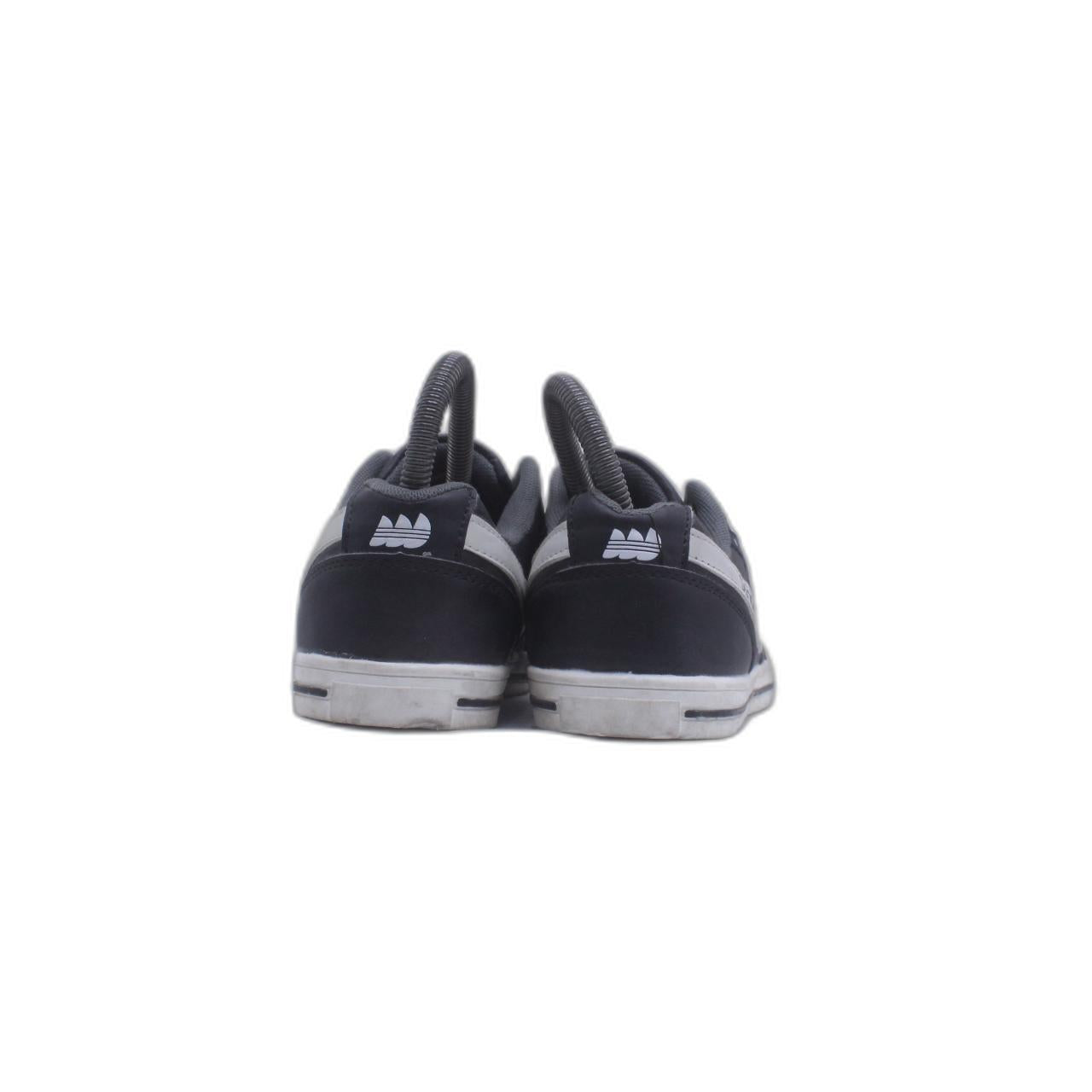 Sandic Black Casual Sneaker
