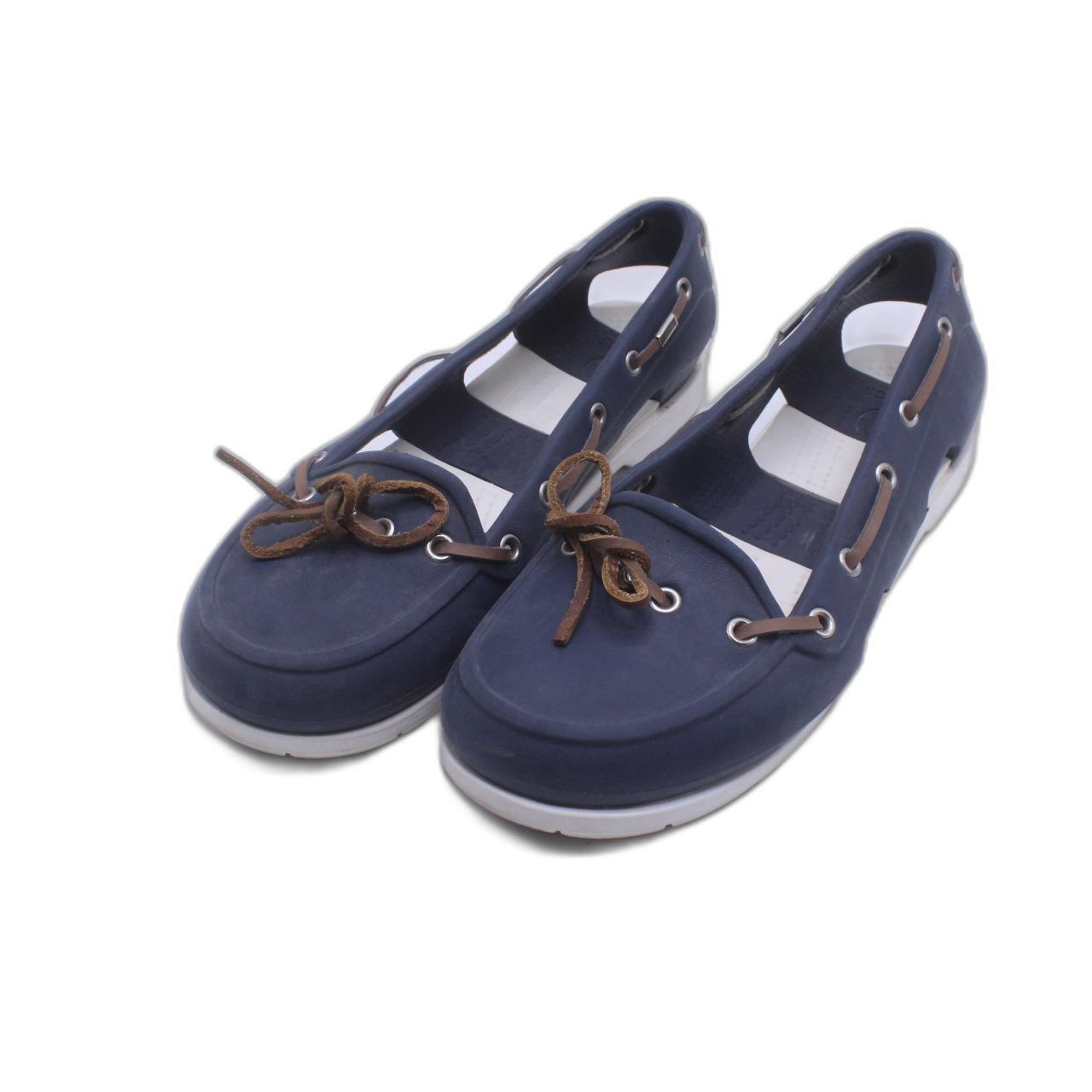 Crocs Beach Line Womens Navy Blue Cutout Lightweight Nautical Flat