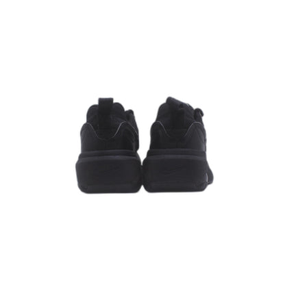 Nike Wmns Spark Flyknit Triple Black Sneaker