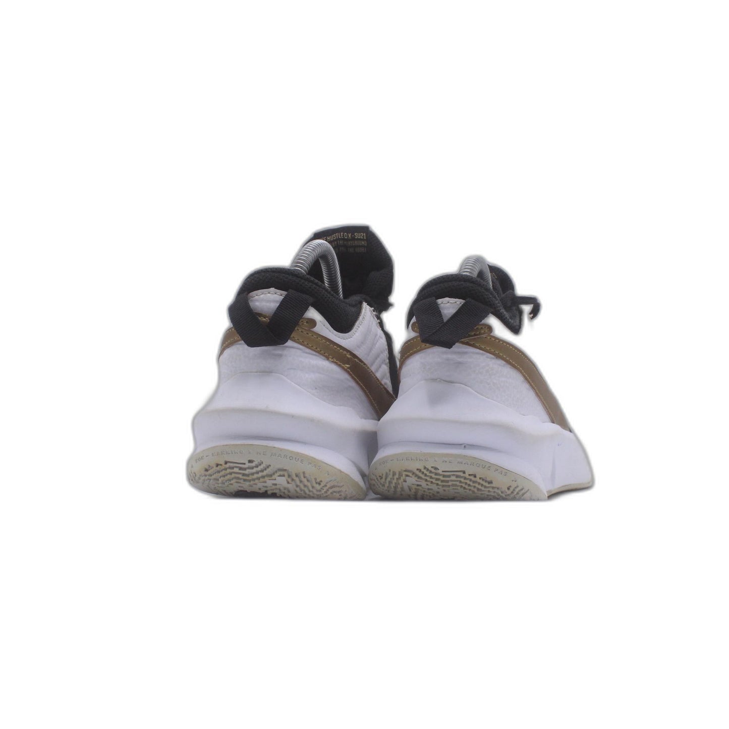 Nike Youth Boy's Team Hustle D 10 Basketball Shoe