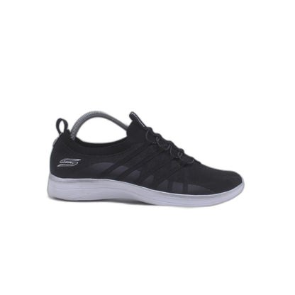 Skechers Black Sneaker