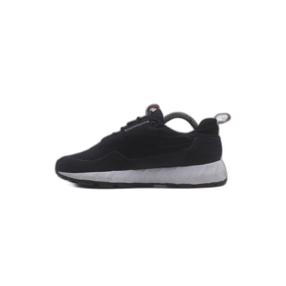 Zero Black Sneaker