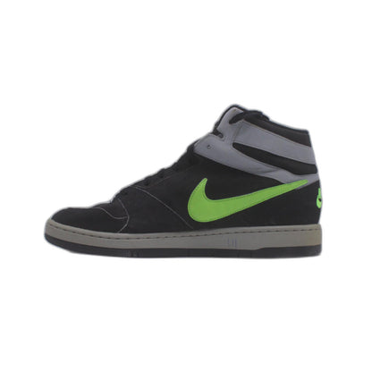 Nike Court Borough Mid 2 Swoosh Sneaker