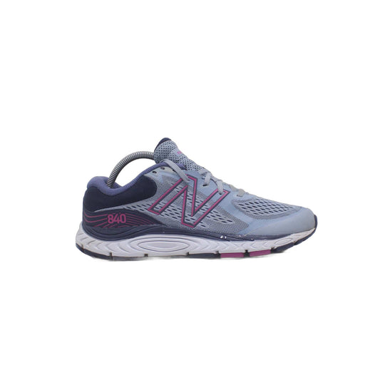 New Balance Women’s 840 V5 Sneaker