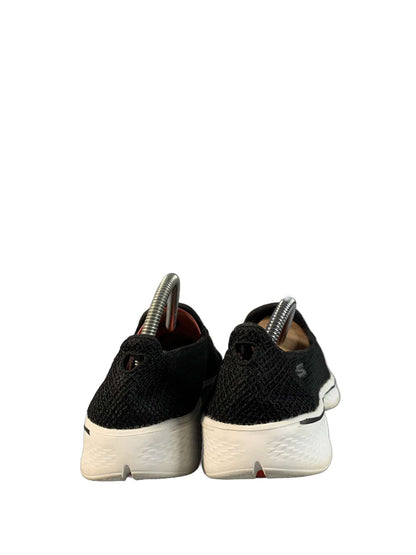 Skechers Goga Max Shoe