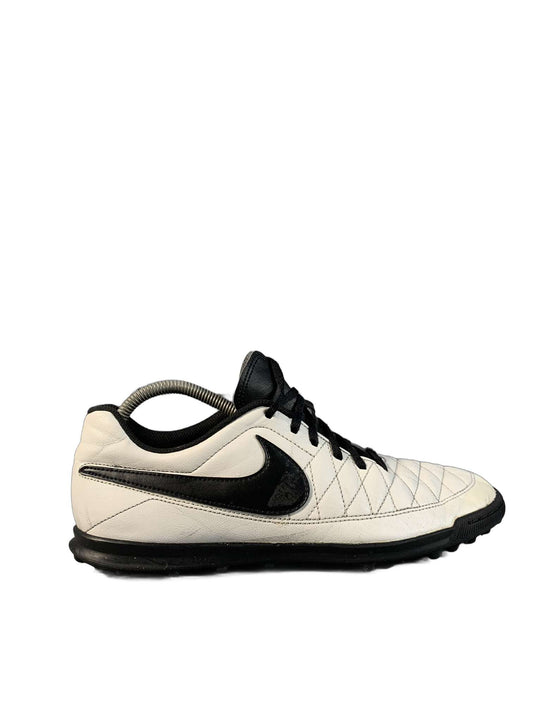 Nike Majestry TF artificial-turf football shoe