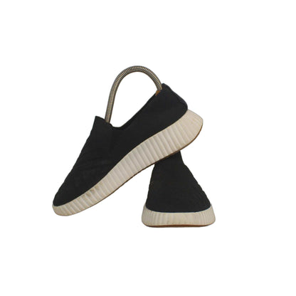 Women Black Comfortable Slip On Shoe