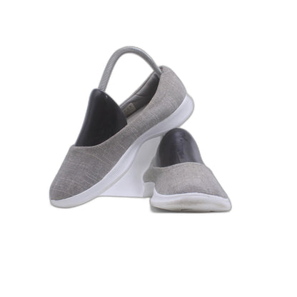 SKECHERS Gigs Max GO STEP LITE SLIP ON COMFORT SHOE